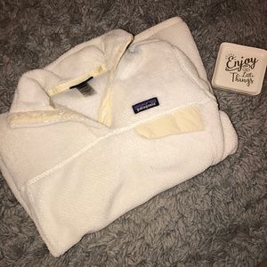 ☁️ White Patagonia Pull-Over